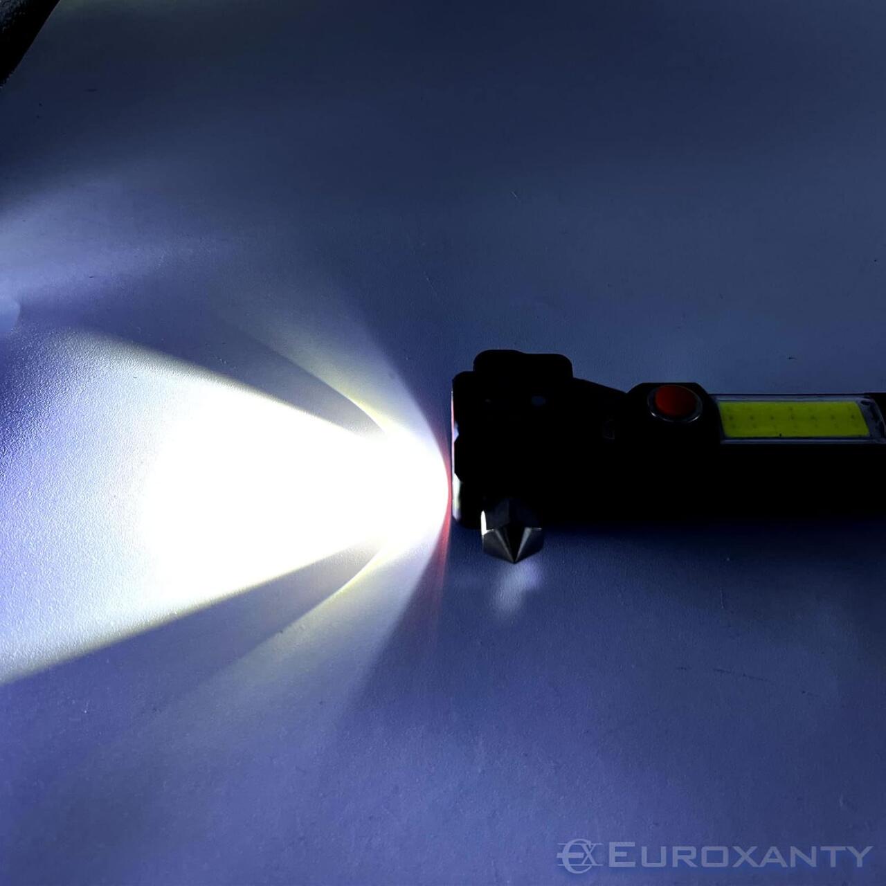 Linterna táctica LED